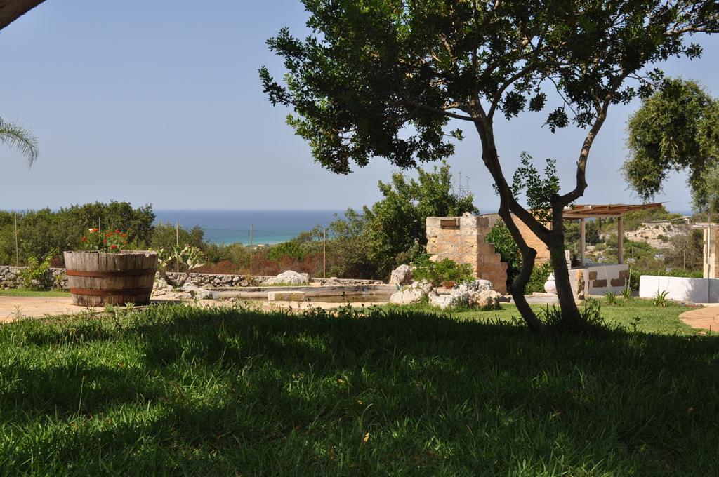 Bed and Breakfast Contrada Borgin à Marina Di Pescoluse Extérieur photo